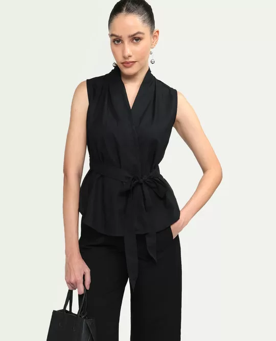 The House Of Rare - Cyra black solid wrap top