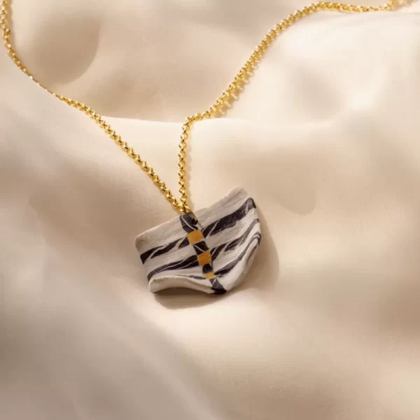 Akin Chain 04